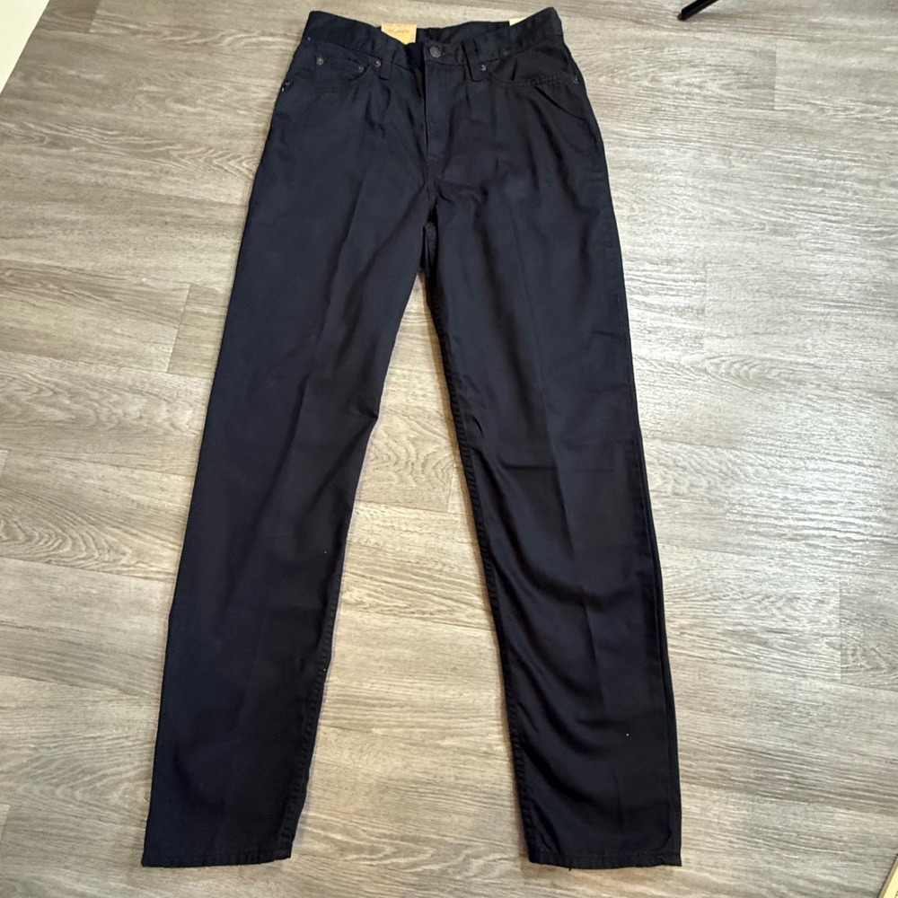 Levi's Womens High-Waisted Mom Jeans Black Tapered Leg A35061821‎ Size 29x30 NWT
